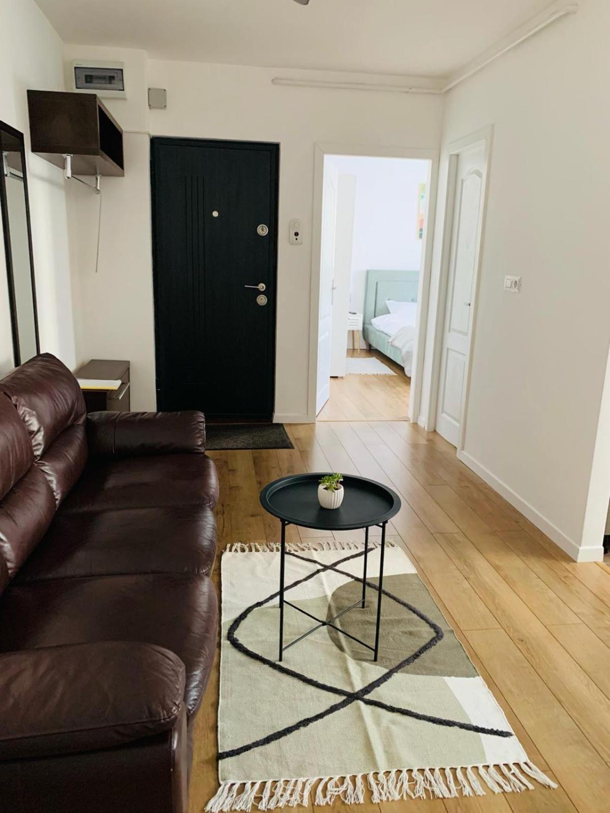 Iris Apartment